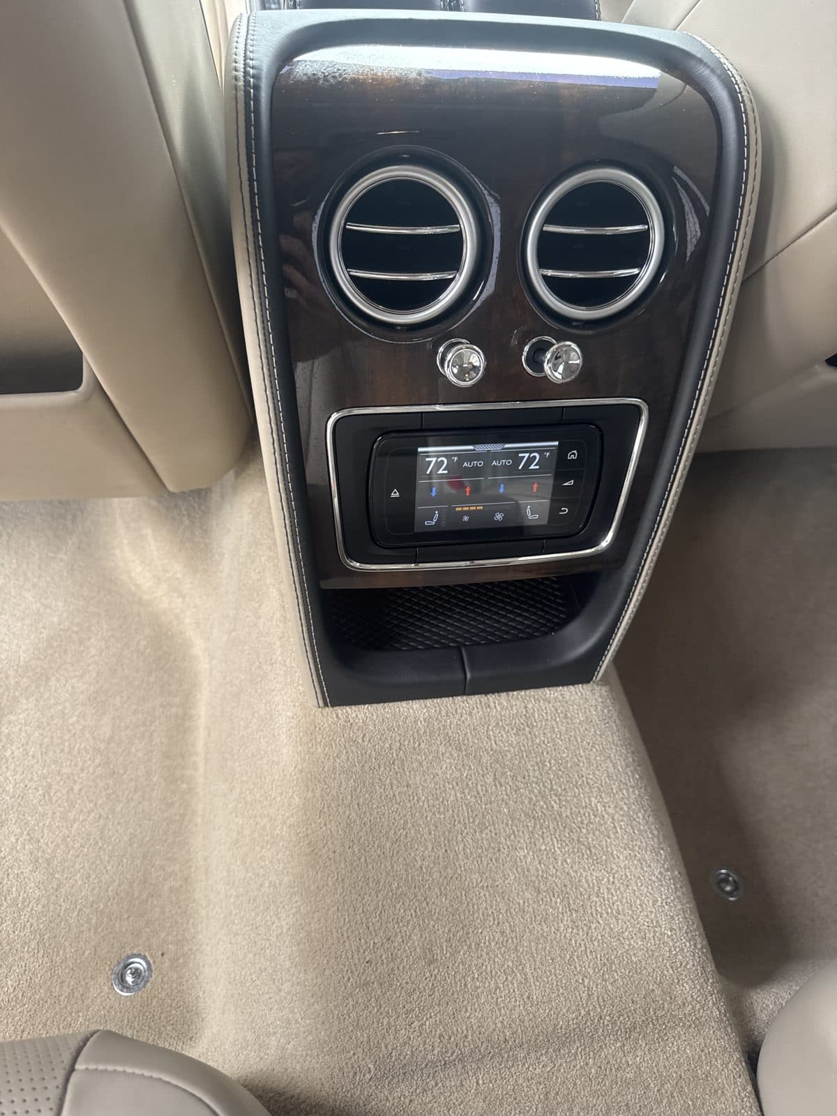 2014 Bentley Flying Spur pre-purchase inspection — interior cabin photo