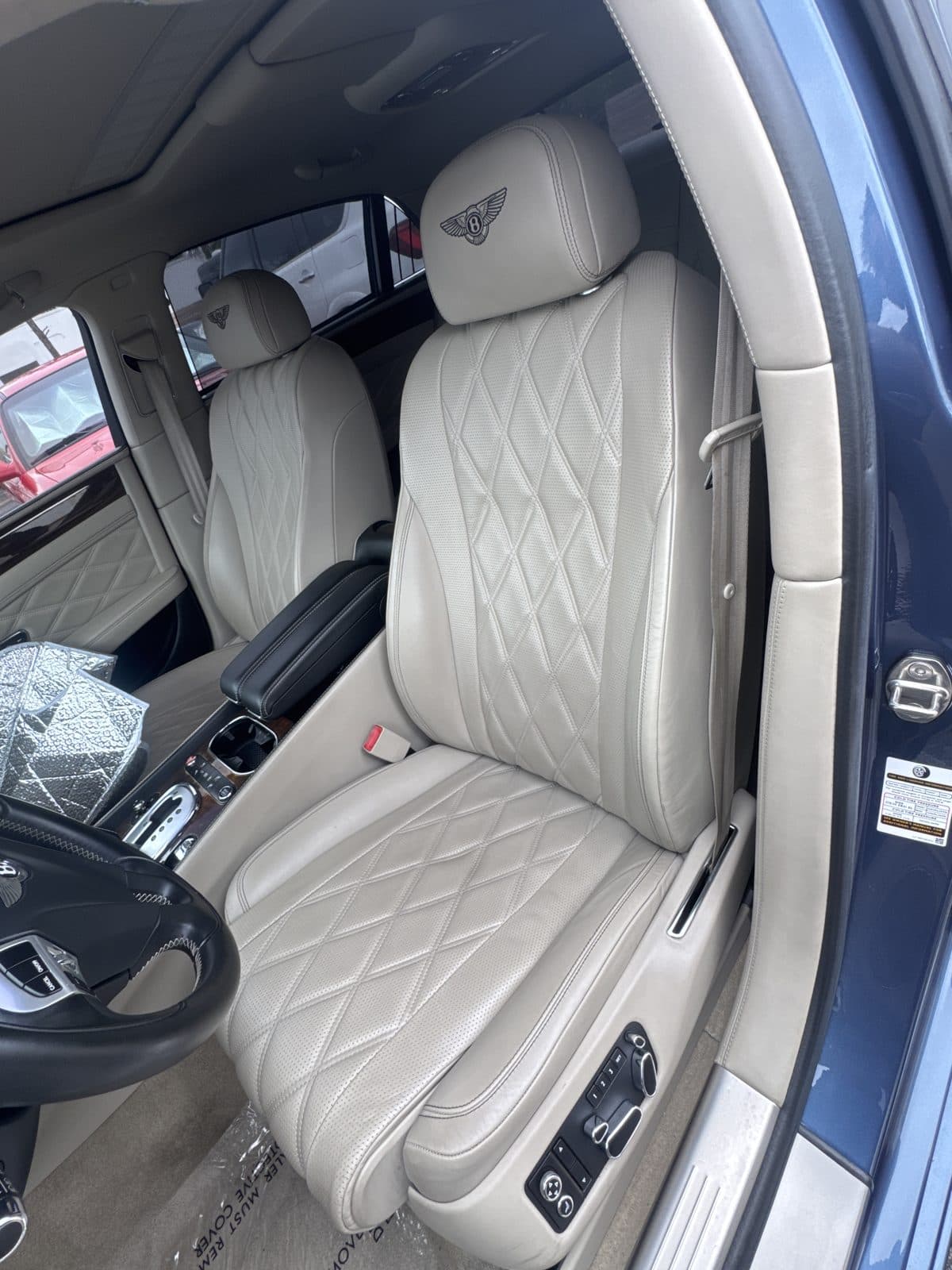 2014 Bentley Flying Spur pre-purchase inspection — interior cabin photo