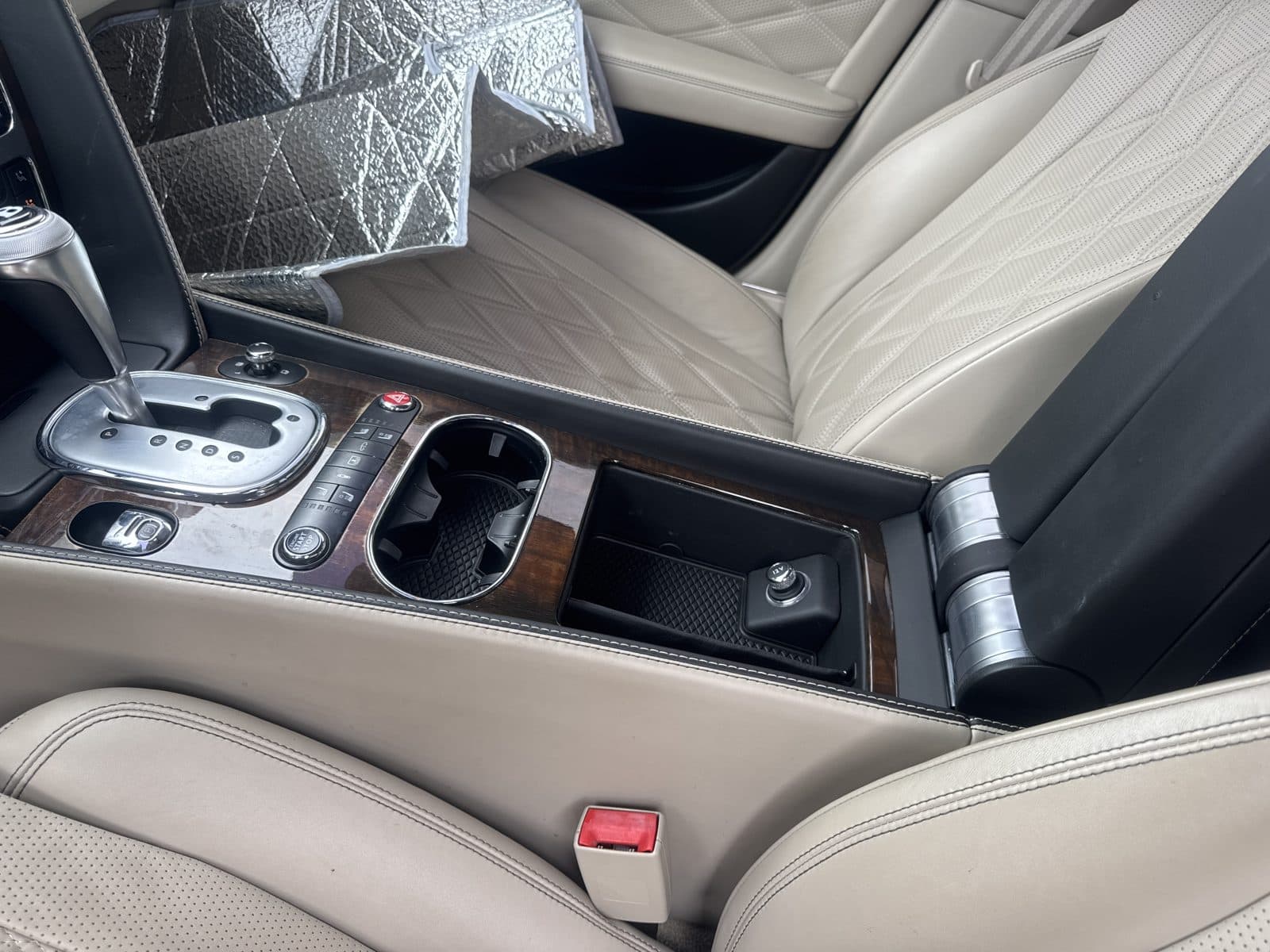2014 Bentley Flying Spur pre-purchase inspection — interior cabin photo