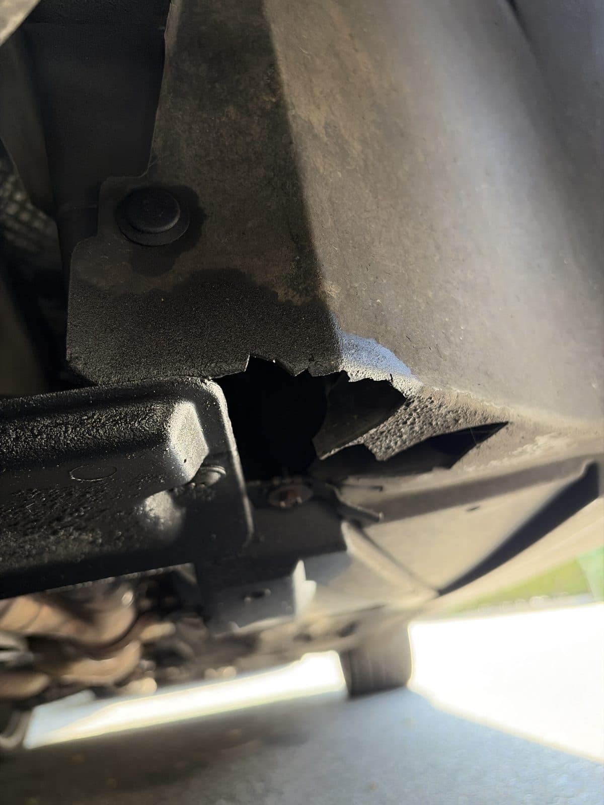 2003 BMW M5 pre-purchase inspection — undercarriage photo