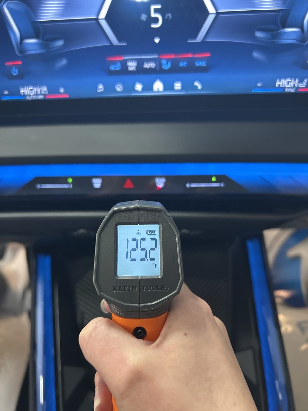 2026 BMW X3 M50 xDrive pre-purchase inspection — heater vent temperature reading photo